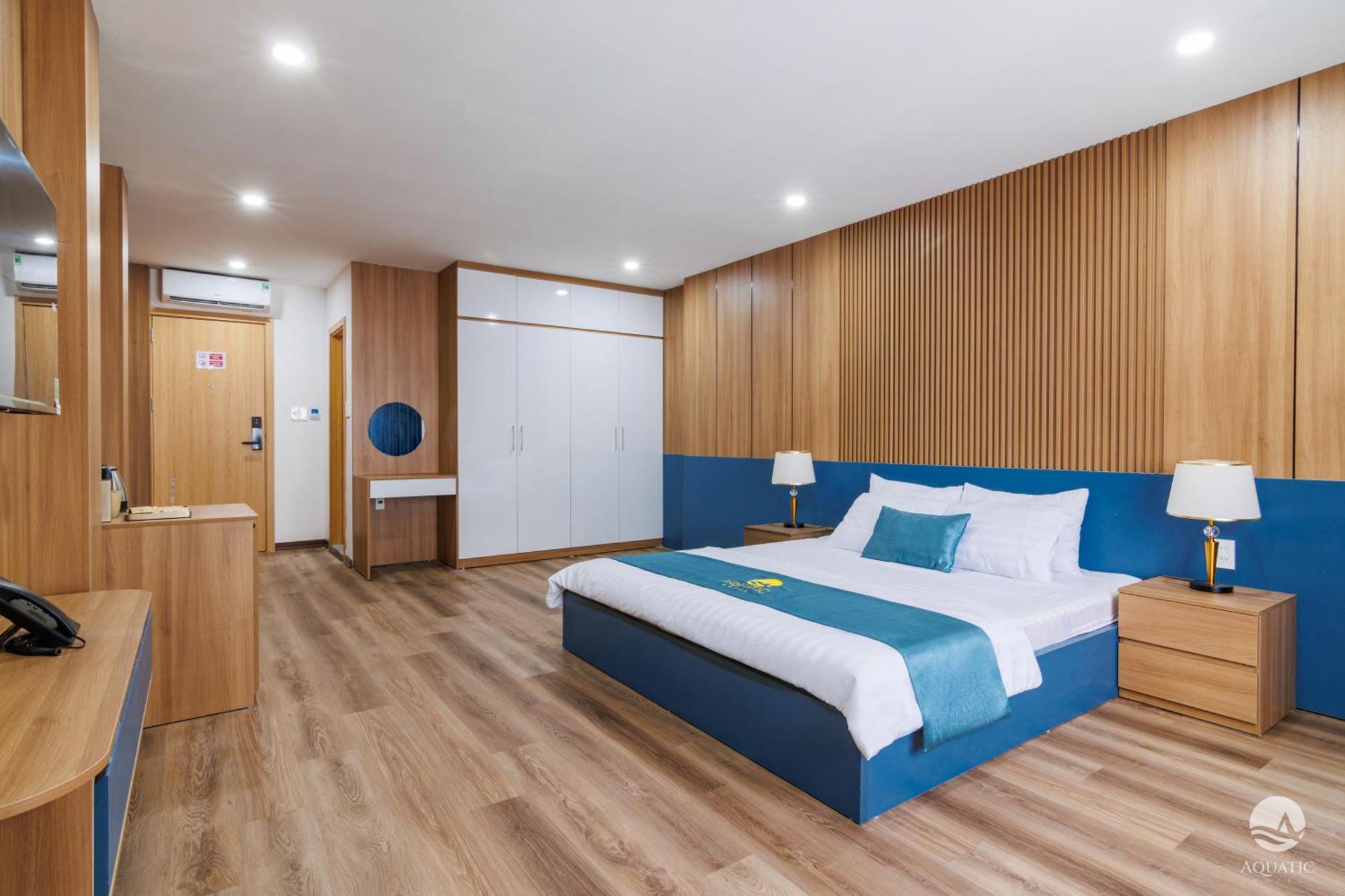 Aquatic Hotel Cat Ba Cat Ba Island Exterior foto