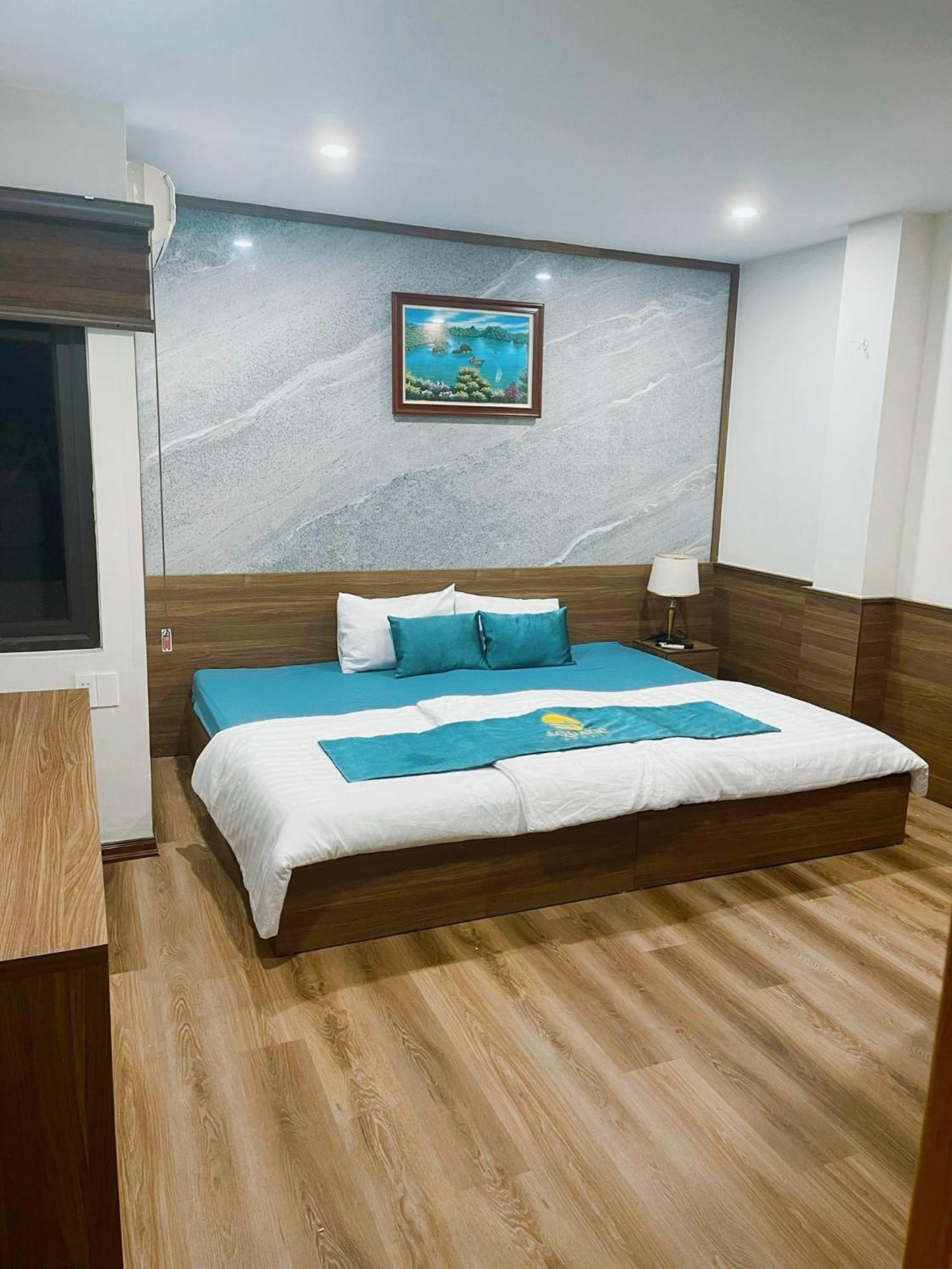 Aquatic Hotel Cat Ba Cat Ba Island Exterior foto